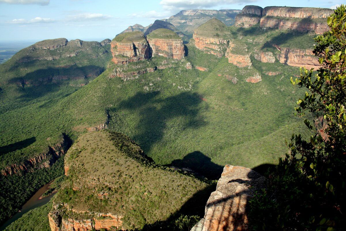 three-rondavels-blyde-river-canyon-south-africa